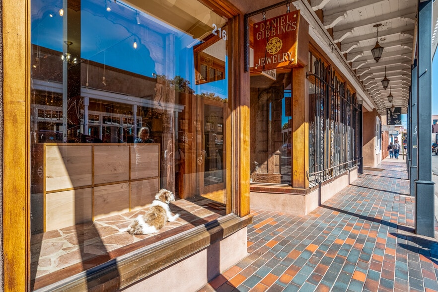 More Photos Of 216 Galisteo St, Santa Fe General Retail For Lease
