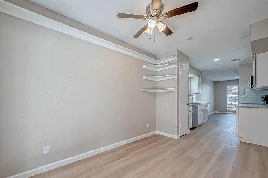 More Photos Of 7315 Housman, Houston Specialty For Sale