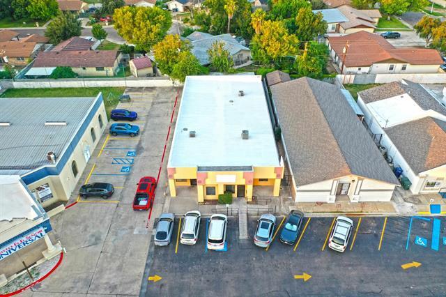 More Photos Of 220 W Hillside Rd, Laredo General Retail For Sale