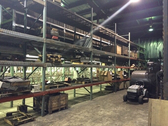 More Photos Of 300 Commerce St, Belgium Manufacturing For Sale