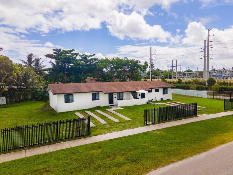 More Photos Of 14501-14593 NE 14th Ave, Miami Apartments For Sale