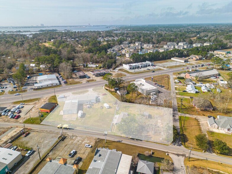 More Photos Of 6514 Washington Ave, Ocean Springs General Retail For Sale