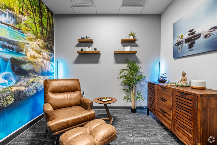 More Photos Of 1489 W Palmetto Park Rd, Boca Raton Coworking Space