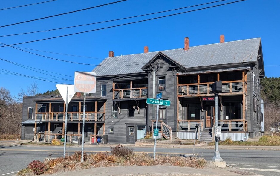 Primary Photo Of 623 Concord Ave, Saint Johnsbury Office For Lease