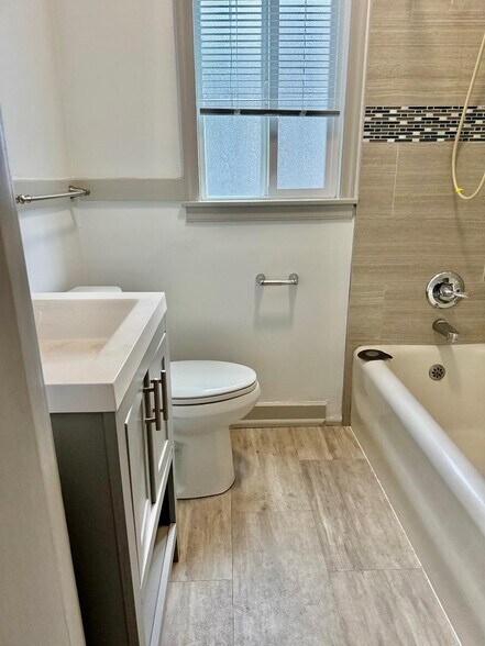 More Photos Of 2240-2242 Macarthur Blvd, Oakland Apartments For Sale