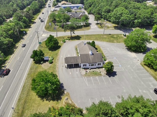 More Photos Of 2 Barlows Landing Rd, Pocasset Bank For Lease