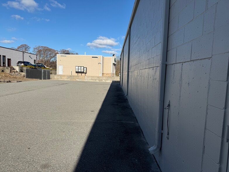 Primary Photo Of 11 Comstock Pky, Cranston Freestanding For Lease