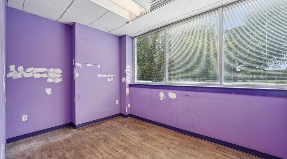 More Photos Of 1325-1349 S 33rd St, Philadelphia Office For Lease