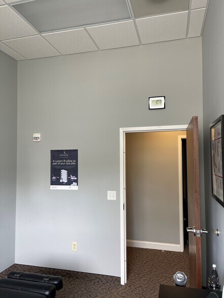 More Photos Of 4805 Park Rd, Charlotte Storefront Retail Office For Lease