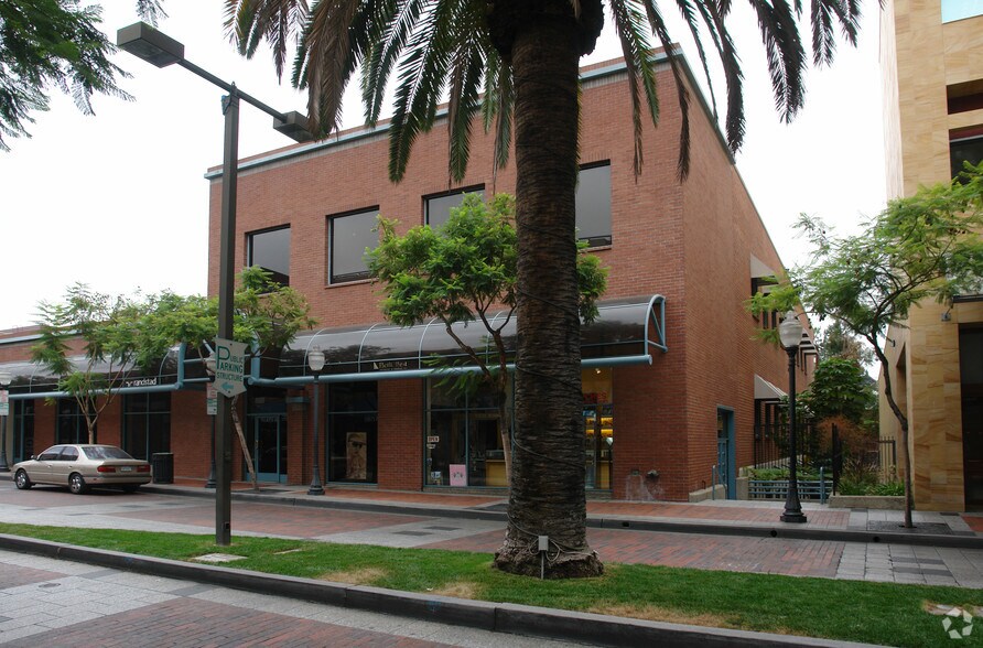 More Photos Of 114-122 N Artsakh St, Glendale Office For Lease