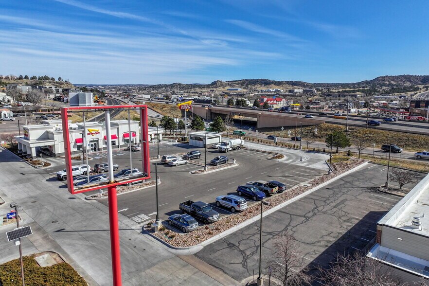More Photos Of 511 Garden of the Gods Rd, Colorado Springs Fast Food For Sale