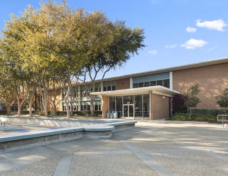 More Photos Of 3100 Hansen Way, Palo Alto Office For Lease