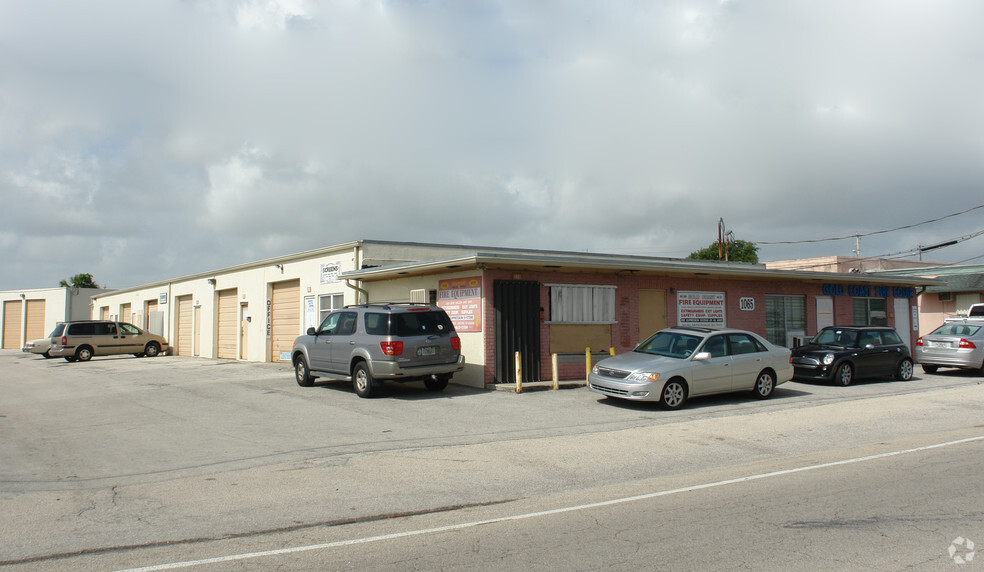 Primary Photo Of 1041 Silver Beach Rd, Riviera Beach Warehouse For Lease