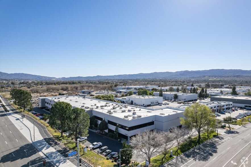 More Photos Of 27525 Newhall Ranch Rd, Valencia Warehouse For Lease