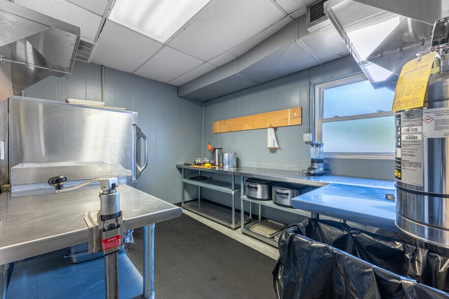 More Photos Of 2552 Bushnell Ave, Dayton Religious Facility For Sale