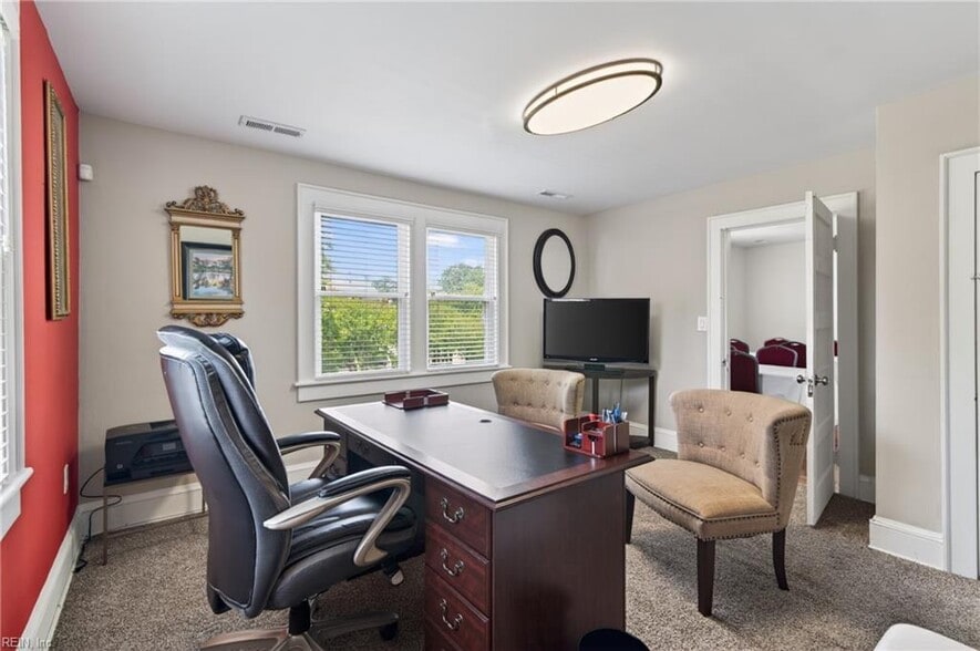 More Photos Of 2546 Ballentine Blvd, Norfolk General Retail For Sale
