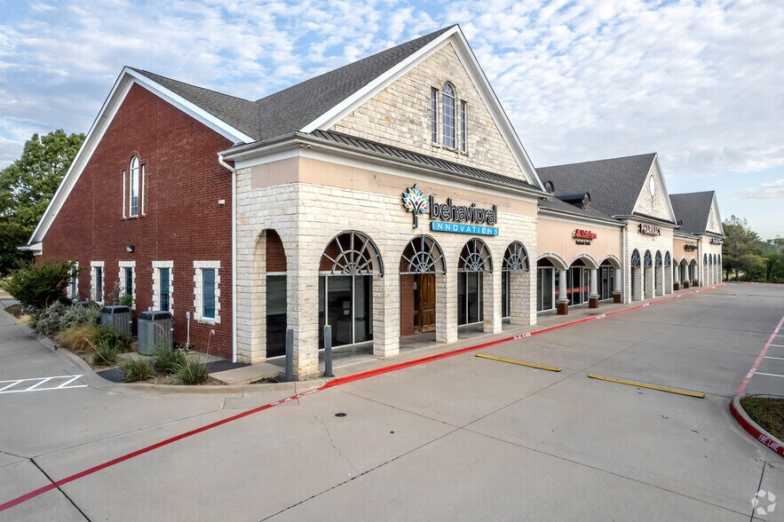 More Photos Of 189 N Plano Rd, Richardson Storefront Retail Office For Sale