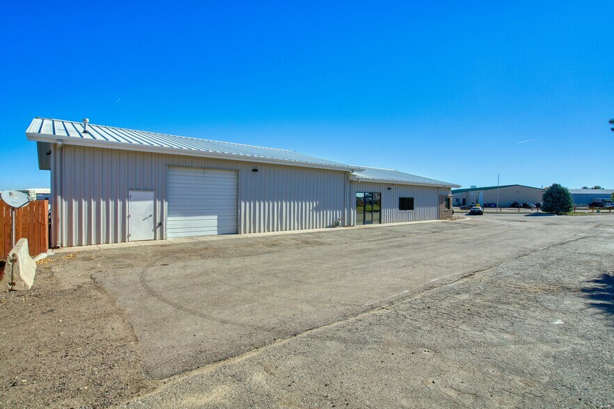 More Photos Of 14439 Mead Ct, Longmont Flex For Lease