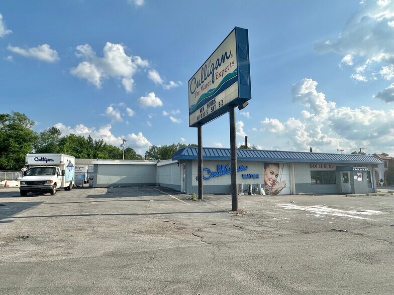 More Photos Of 2215 W Lincoln Hwy, Merrillville Freestanding For Lease