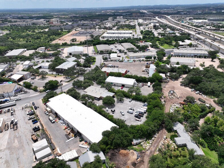 More Photos Of 15501 Capital Port, San Antonio Warehouse For Sale