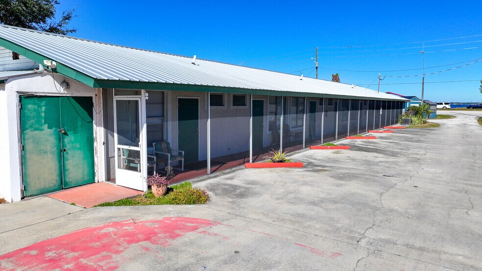 More Photos Of 1131 Us-27 S, Sebring Storefront Retail Office For Sale