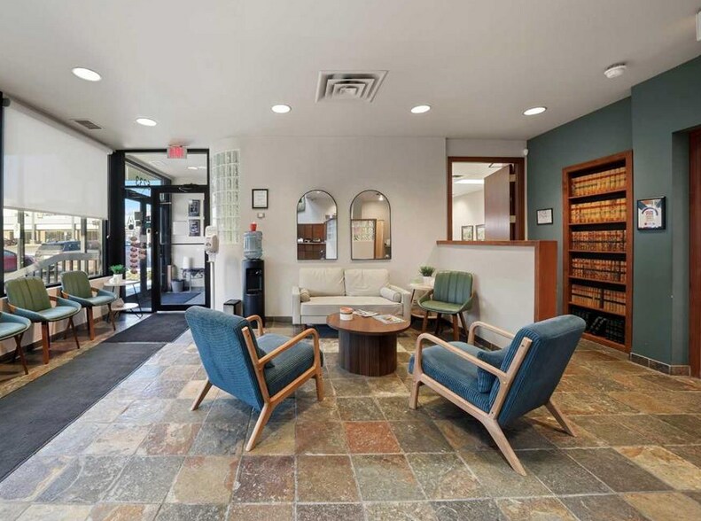 More Photos Of 5233 49 Ave, Red Deer Office For Sale