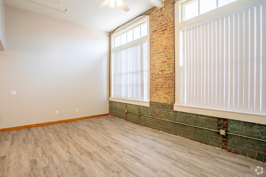 More Photos Of 401 N 10th St, Richmond Apartments For Sale