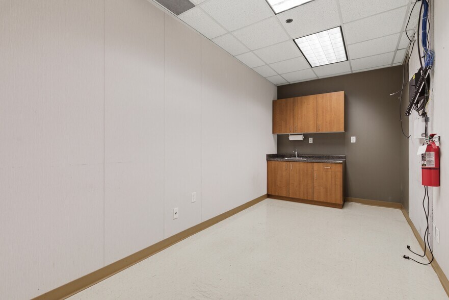 More Photos Of 6995 S Union Park Ctr, Midvale Office For Lease