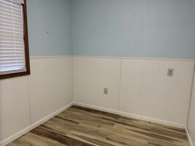 More Photos Of 2124 N 25th St, Waco Medical For Sale