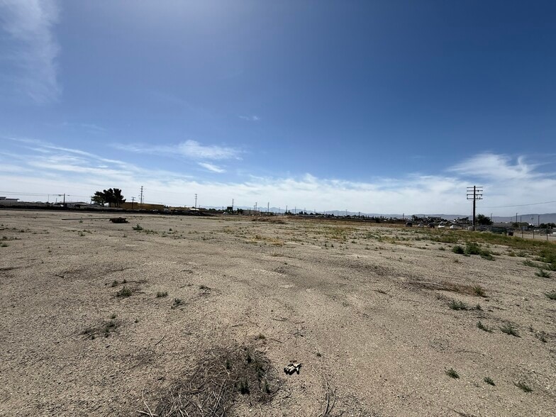 More Photos Of 45711 Division St, Lancaster Land For Sale