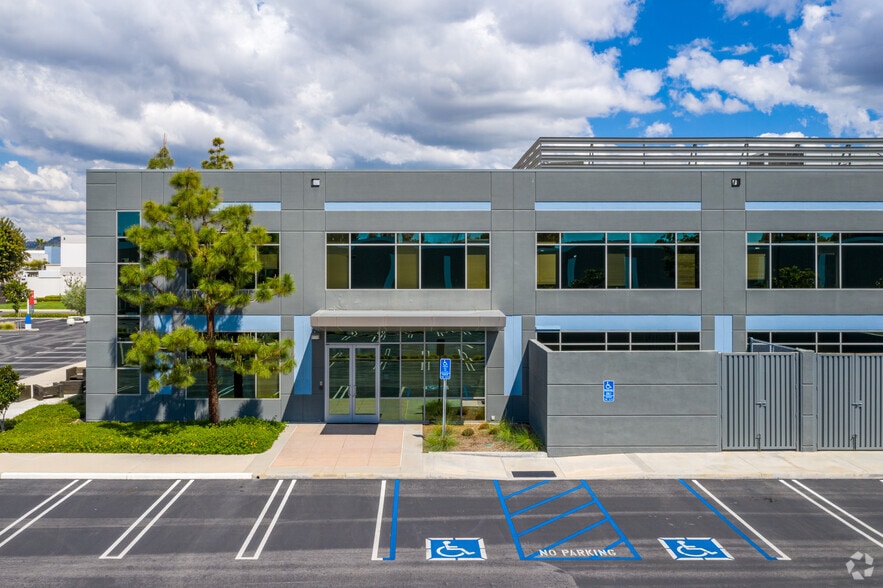 More Photos Of 2642 Michelle Dr, Tustin Office For Lease
