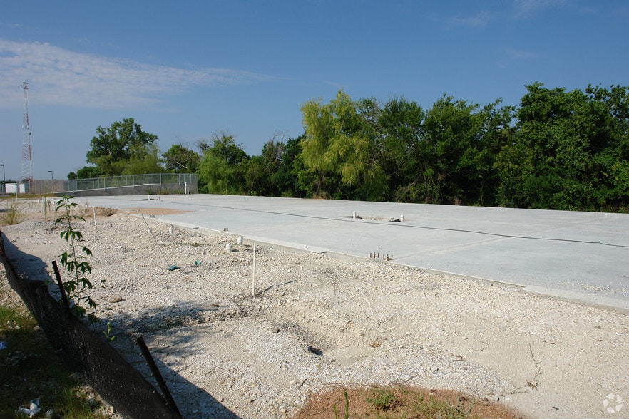 More Photos Of 8708 S Congress Ave, Austin Freestanding For Lease