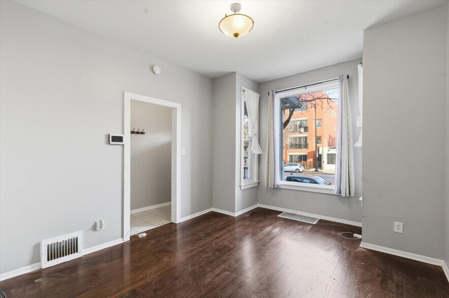 More Photos Of 4140 N Western Ave, Chicago Multifamily For Sale