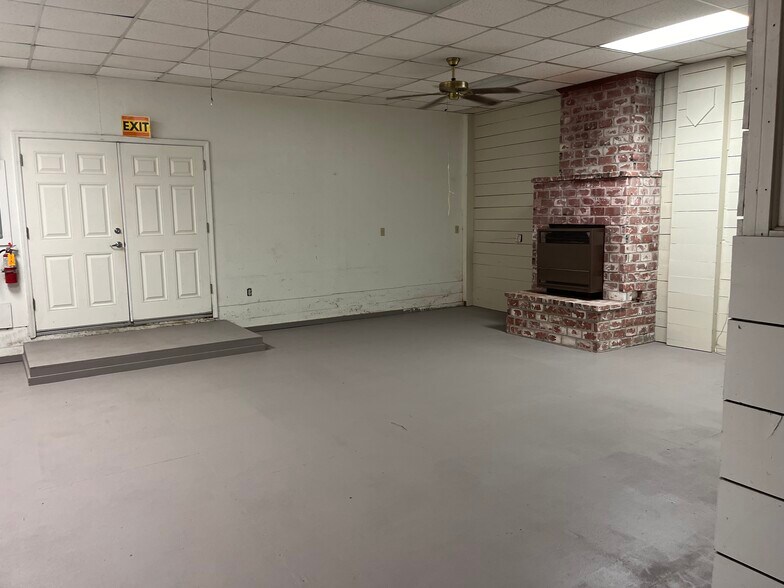 More Photos Of 635 Main St, Red Bluff General Retail For Sale