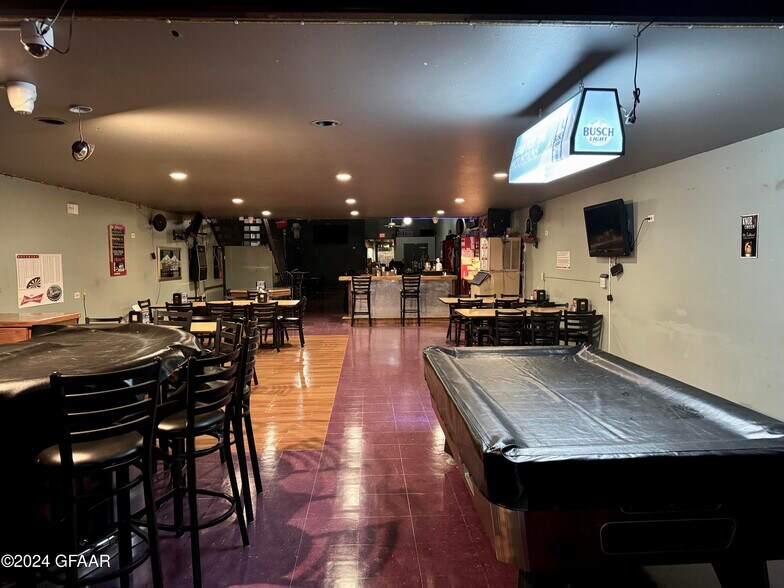 More Photos Of 318 4th St NE, Devils Lake Bar For Sale