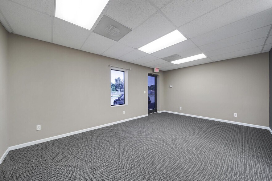 More Photos Of 3840 Matthews Indian Trail Rd, Matthews Light Distribution For Sale