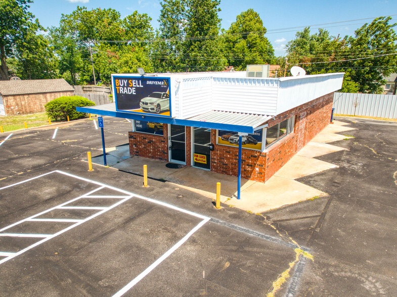 Primary Photo Of 1215 W Britton Rd, Oklahoma City Auto Dealership For Lease