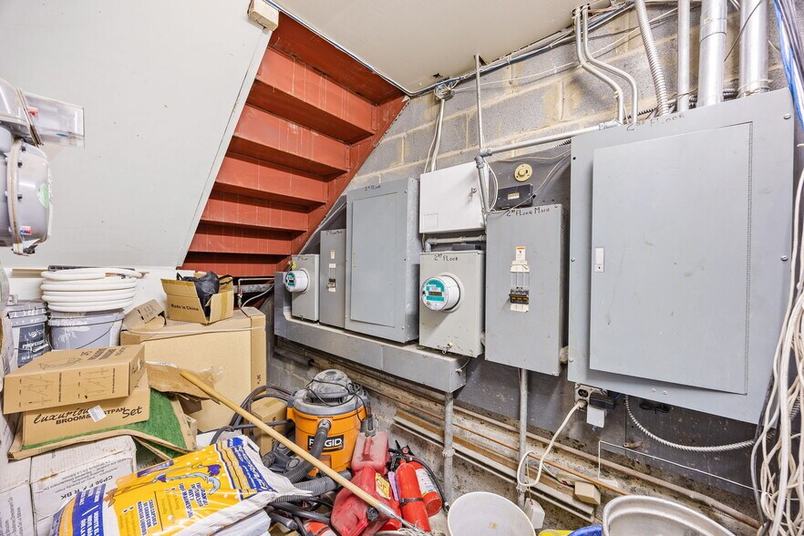 More Photos Of 2614 W 13th St, Brooklyn Warehouse For Sale