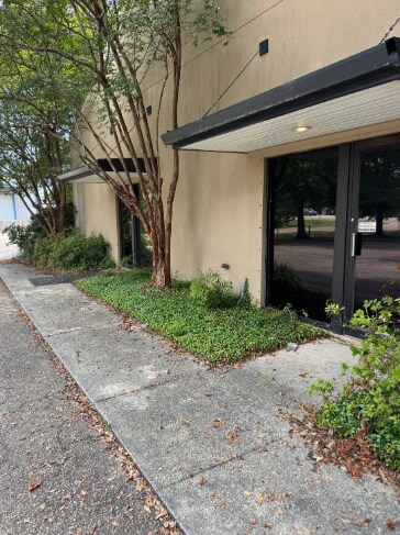 More Photos Of 1500 Collins Blvd, Covington Warehouse For Sale