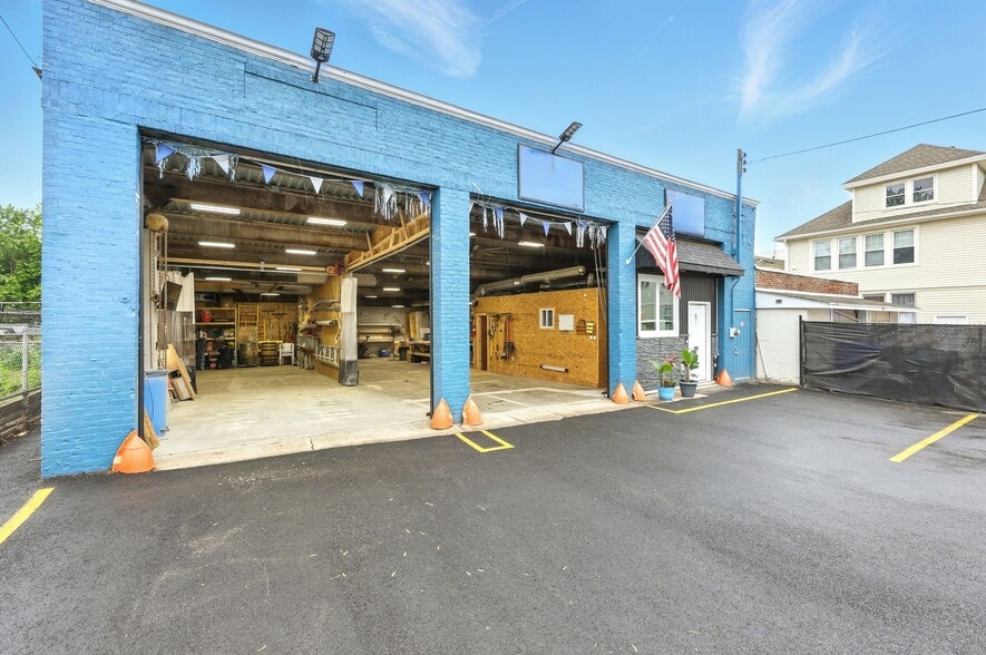 More Photos Of 6 Rogers Ave, Springfield Warehouse For Sale