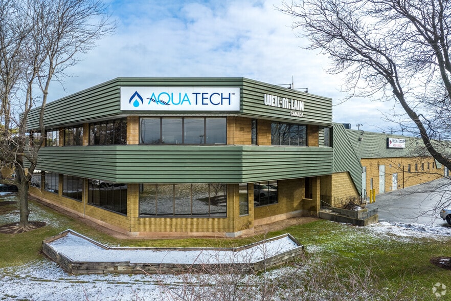 More Photos Of 4390 Paletta Ct, Burlington Warehouse For Lease