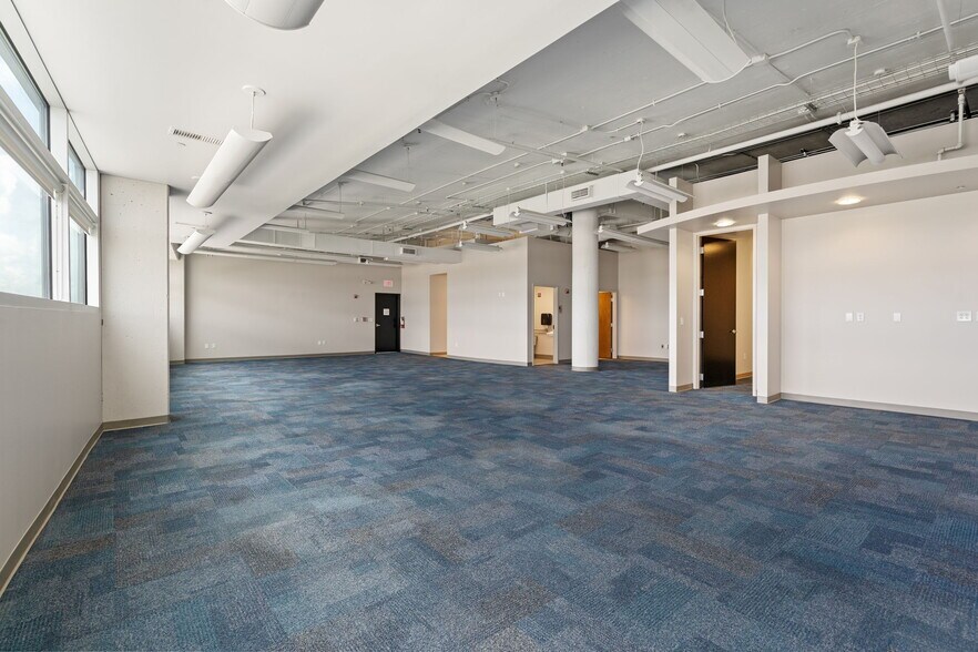 More Photos Of 515 E Main St, Columbus Office For Sale