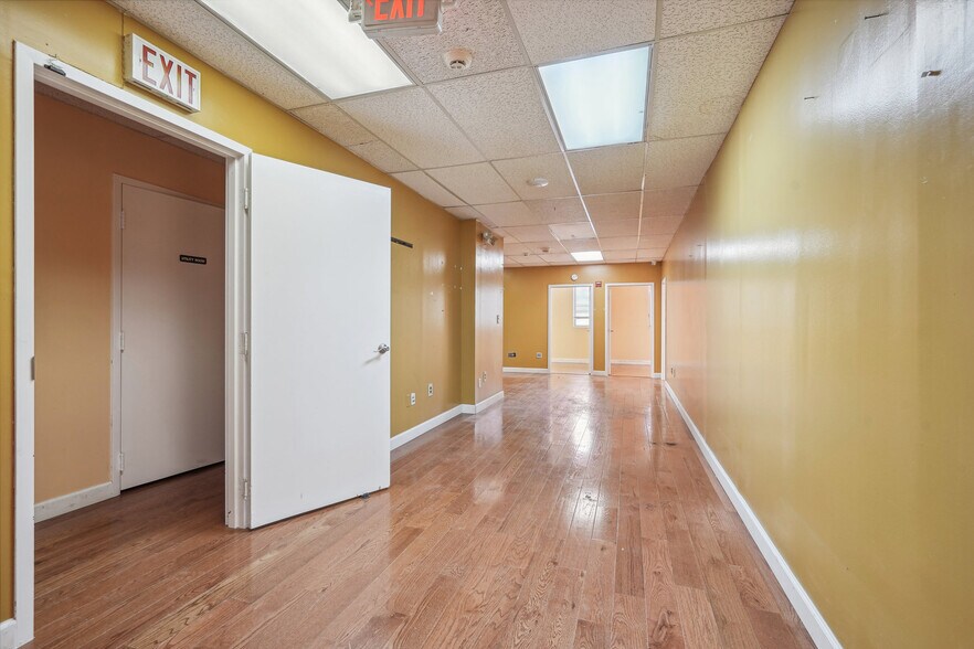 More Photos Of 200 South St, New Providence Medical For Sale