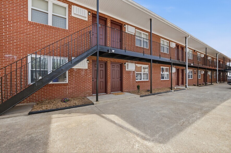 Primary Photo Of 725 Guy Ave, Norfolk Apartments For Sale