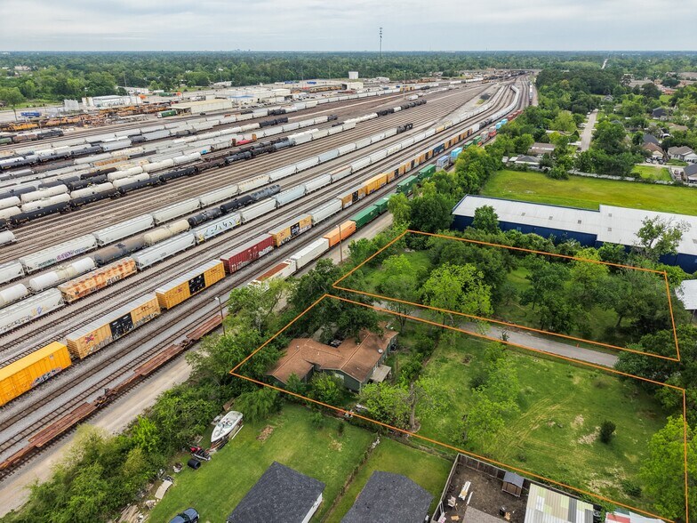 More Photos Of 7702 King St, Houston Land For Sale