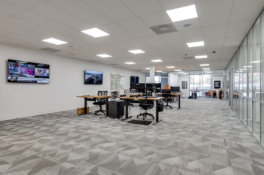 More Photos Of 14665 Midway Rd, Addison Office For Lease