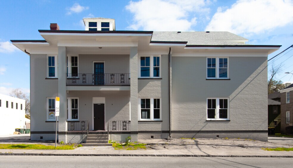 Primary Photo Of 2512 Habersham St, Savannah Medical For Lease