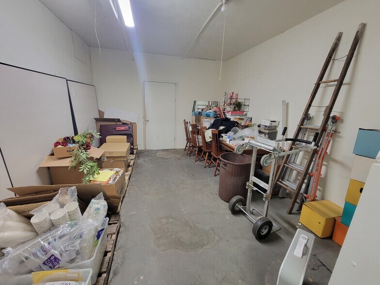 More Photos Of 117 E 3rd Ave, Mitchell Multifamily For Sale