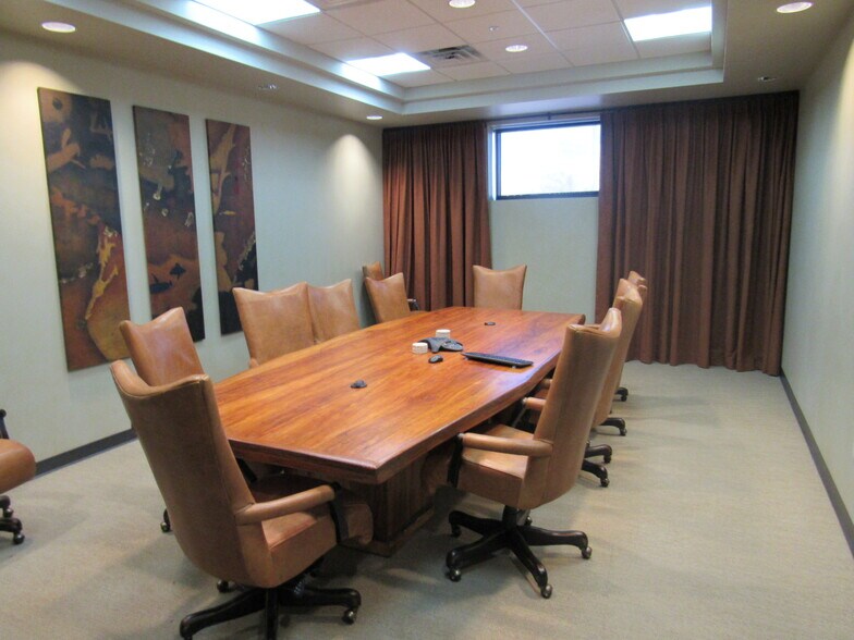 More Photos Of 2990 Holmes Rd, Houston Warehouse For Sale