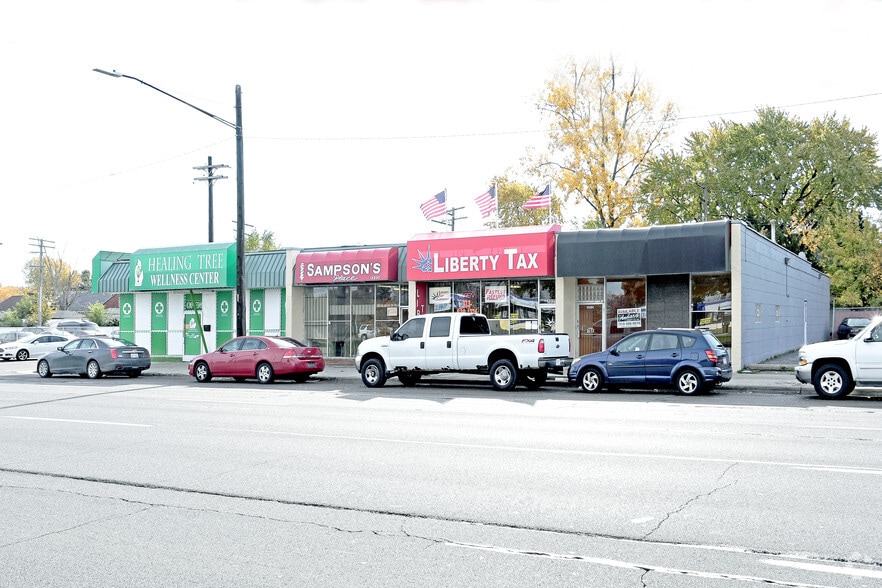 More Photos Of 15270-15304 E 8 Mile Rd, Detroit Storefront For Sale